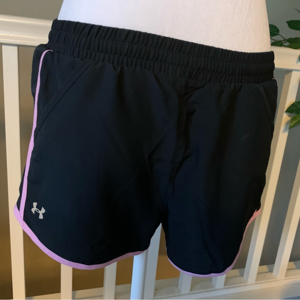 Under Armour Women’s lined Running Shorts XS